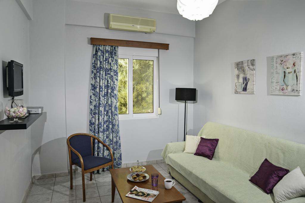 Helios Apartments Plakiás Quarto foto